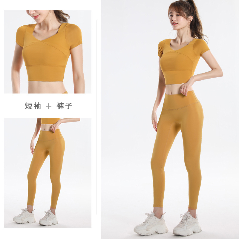 Atasan Olahraga Cepat Kering d - Yoga & Fitness With Denise ulasan dan harga