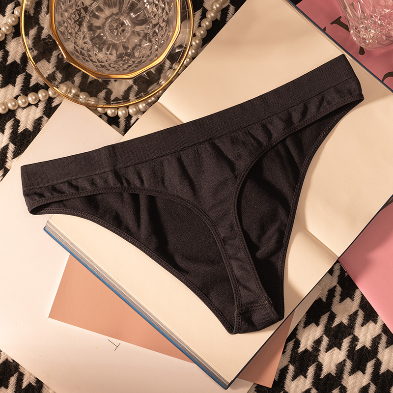 Celana Dalam Wanita Thong Seks - Yoga & Fitness With Denise ulasan dan harga